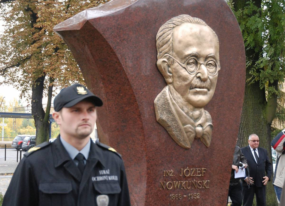 Pomnik budowniczego magistrali