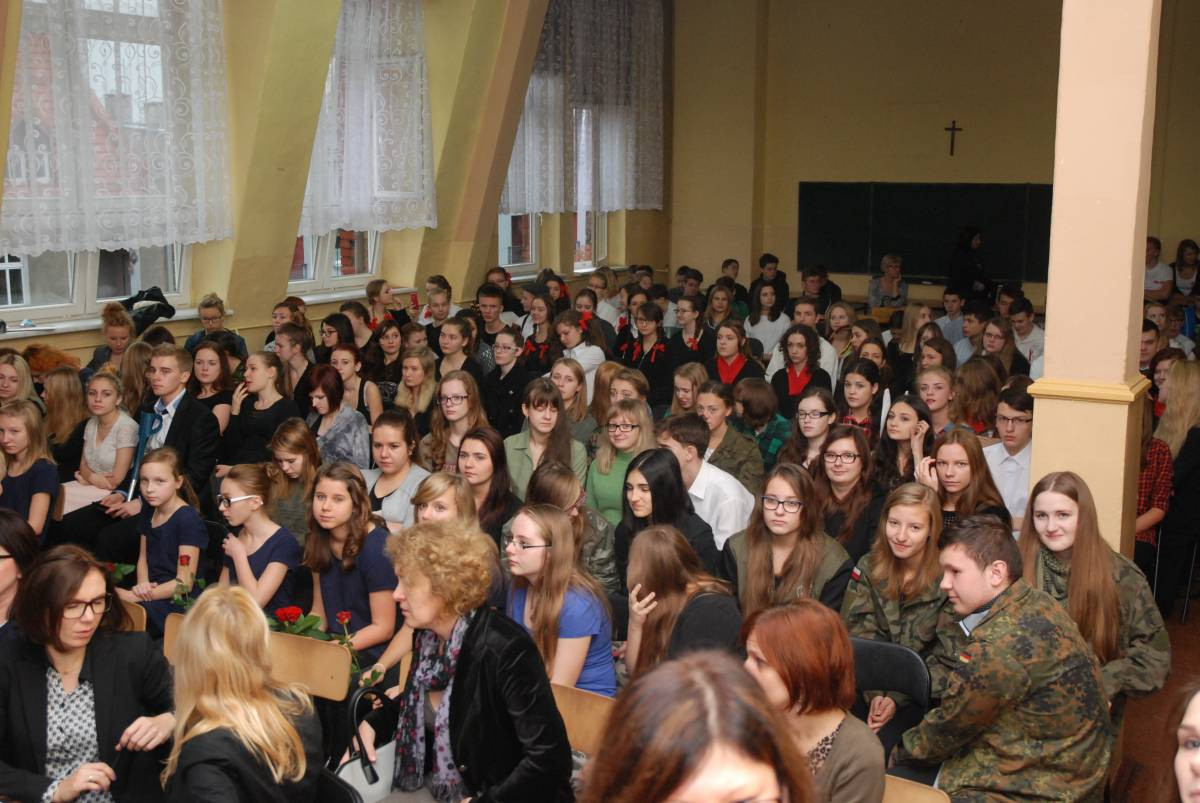 Młodzież patriotycznie