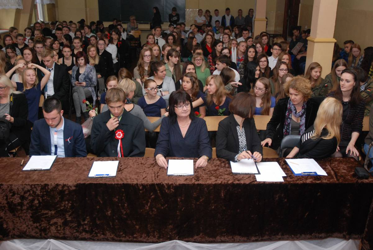 Młodzież patriotycznie