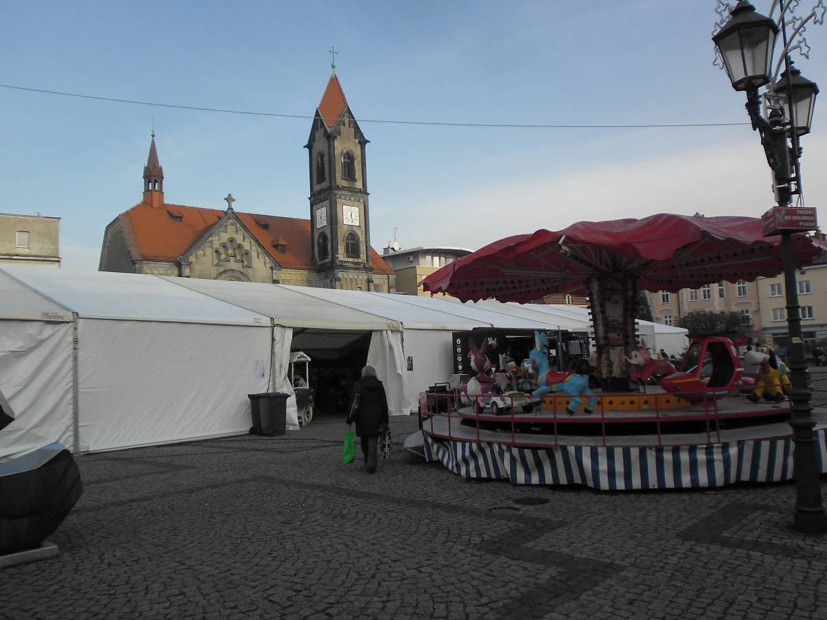 Jarmark na chwilę przed otwarciem