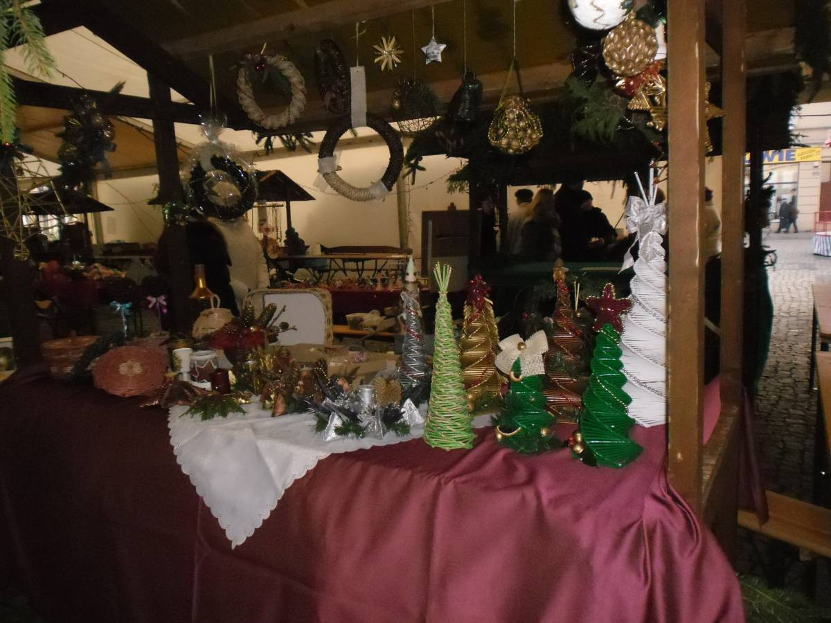Jarmark na chwilę przed otwarciem