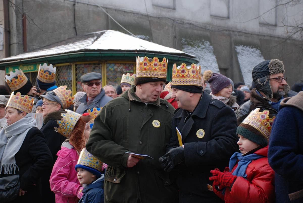 Tłumy na orszaku