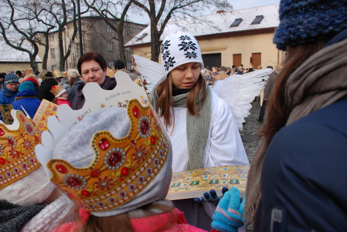 Tłumy na orszaku