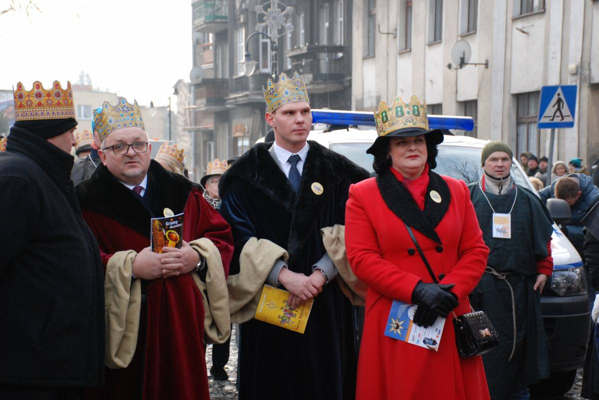 Tłumy na orszaku