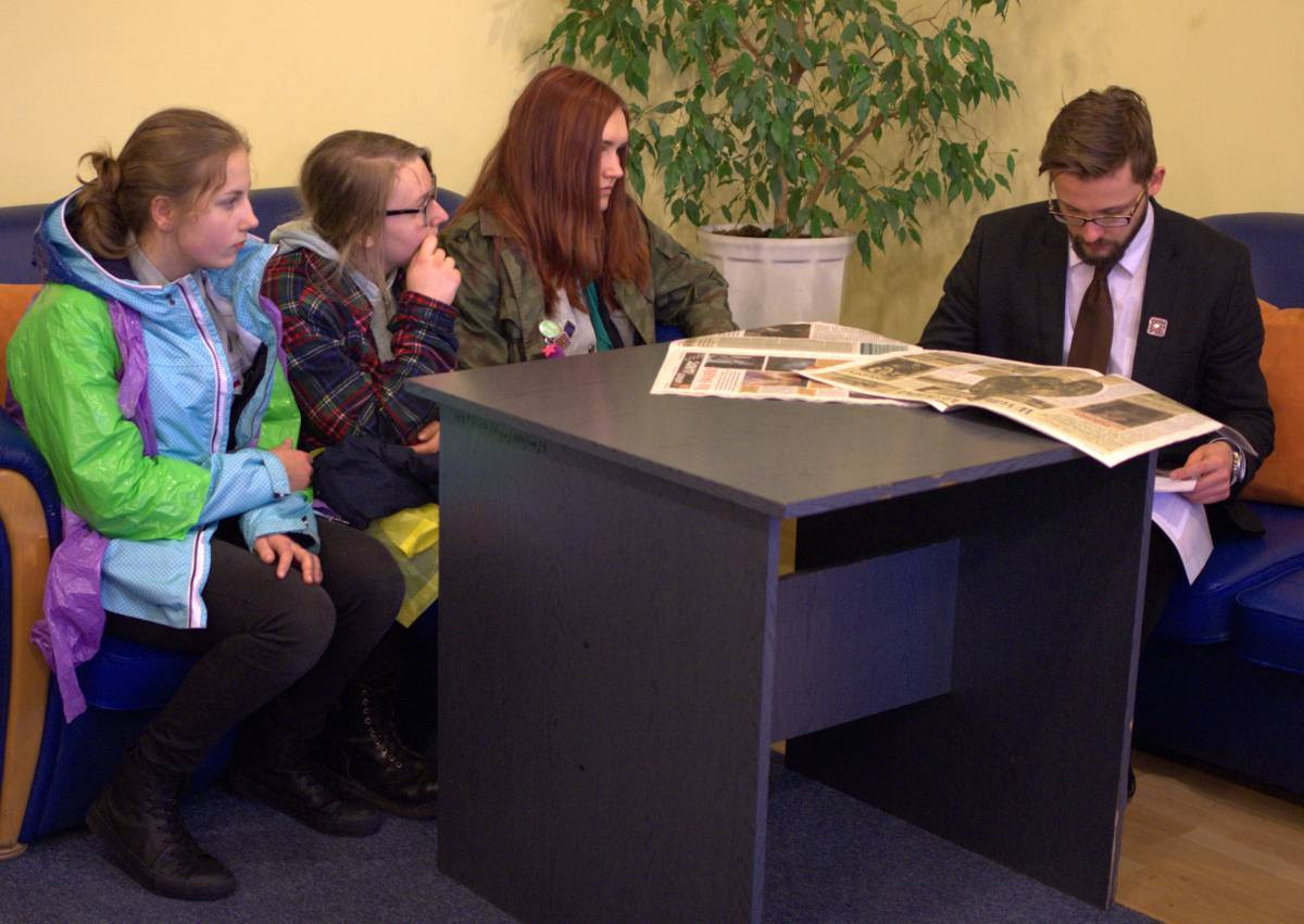 Przewodniczący zabił urzędnika?