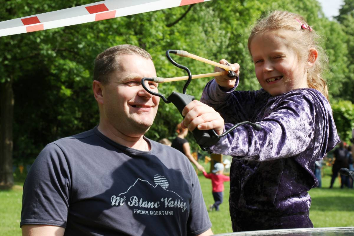 Wiatrówka, proca, łuk