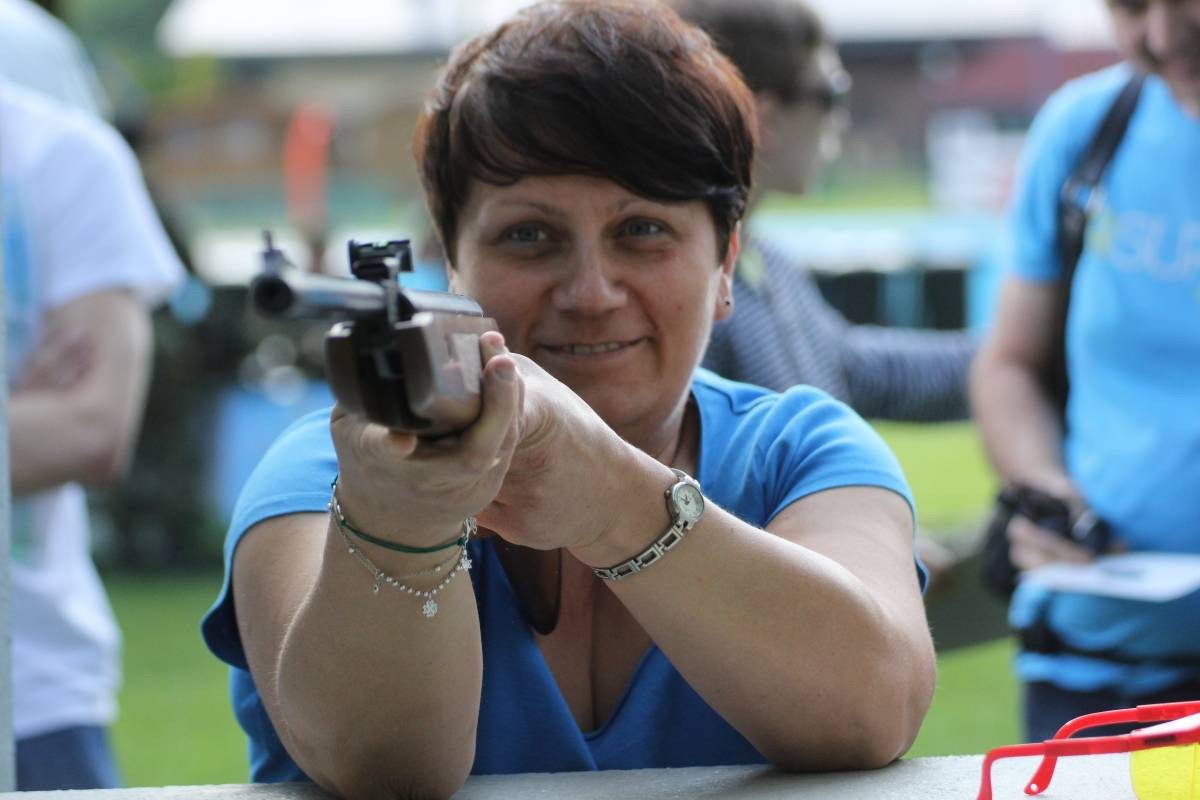 Wiatrówka, proca, łuk