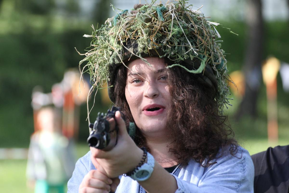 Wiatrówka, proca, łuk