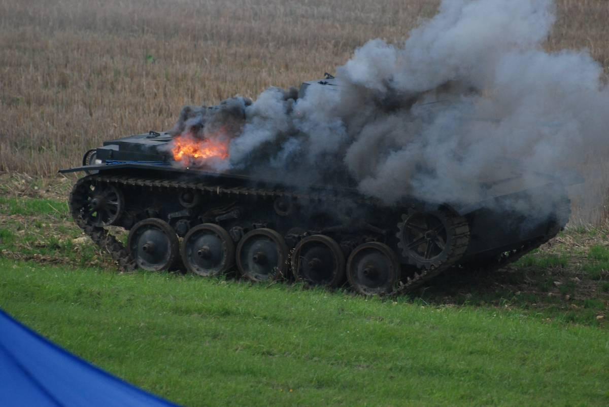 Czołgi w płomieniach