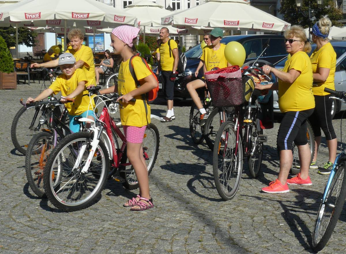 Na rowerze z tarnogórskiego rynku do Tworoga