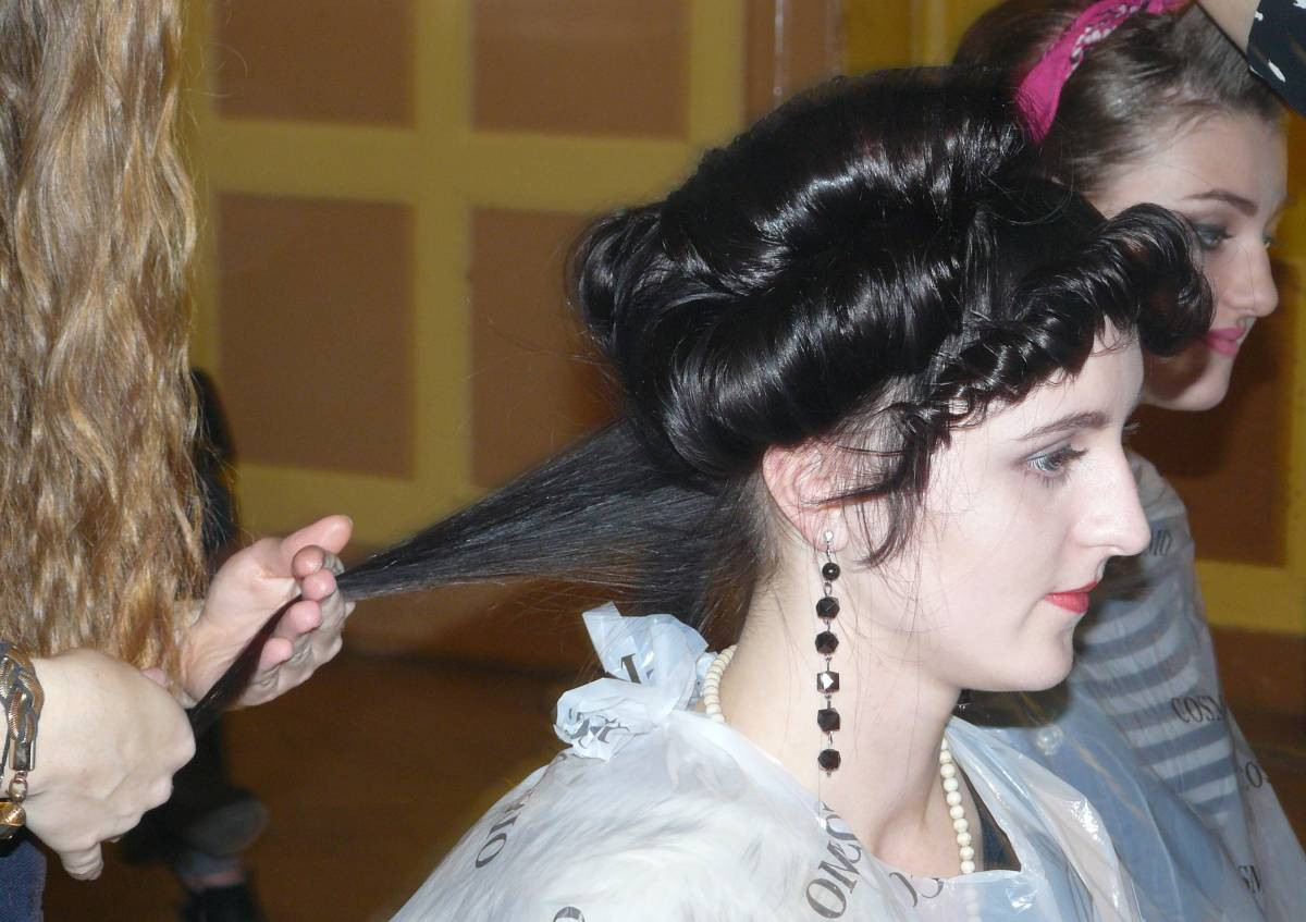 Fryzura w stylu retro