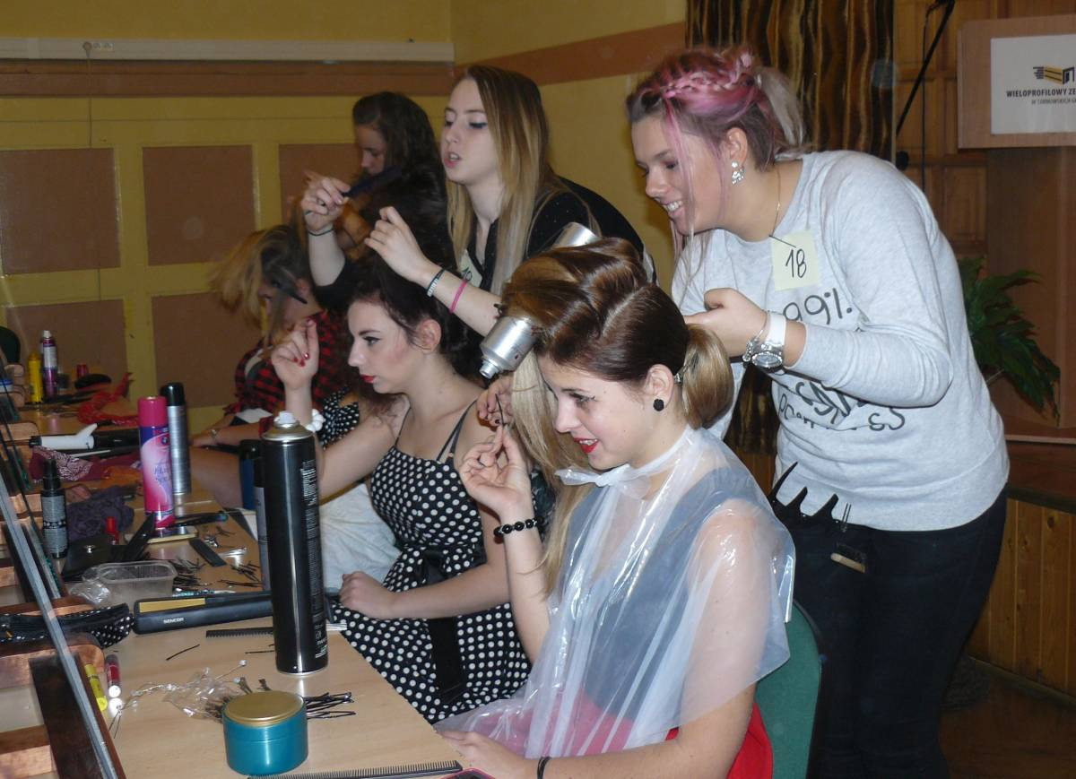 Fryzura w stylu retro