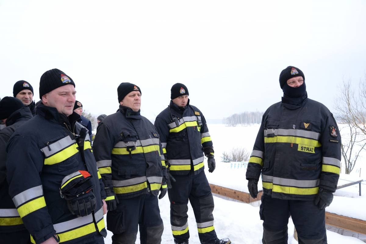 Jak ratować w lodowatej wodzie