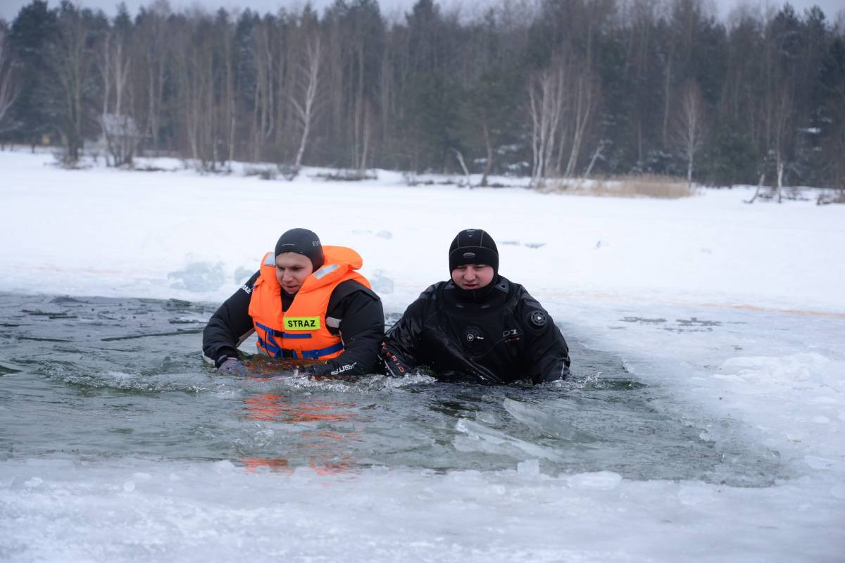 Jak ratować w lodowatej wodzie