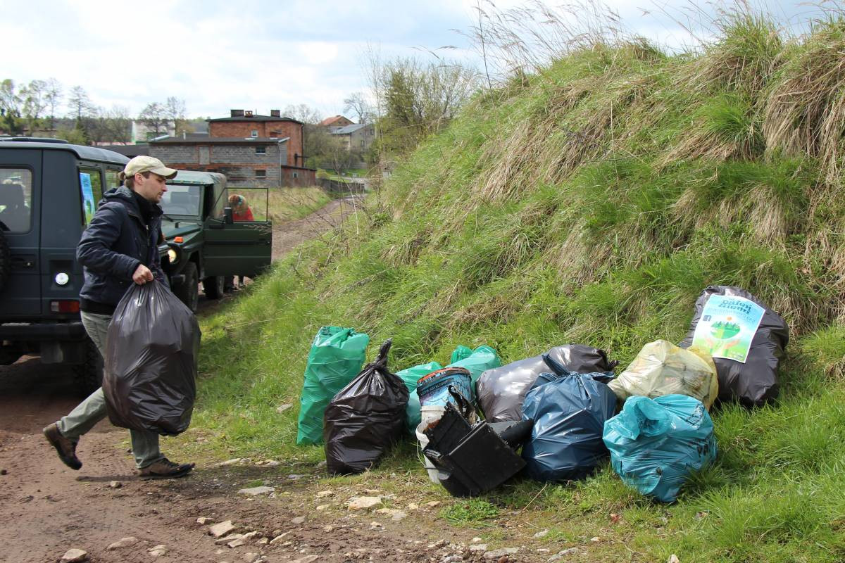 Mieszkańcy sprzątali Repty
