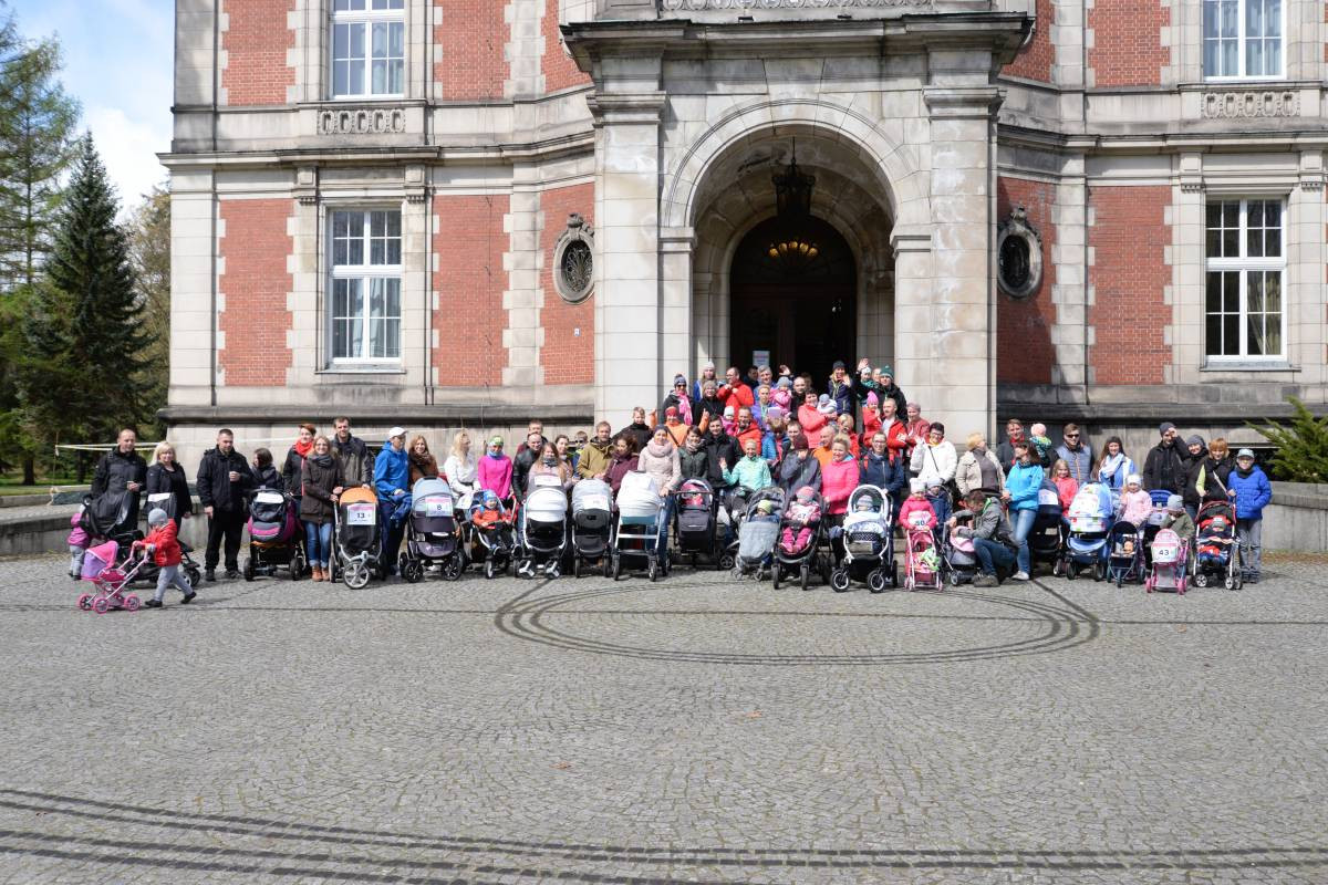 Z wózkami w systemie pucharowym