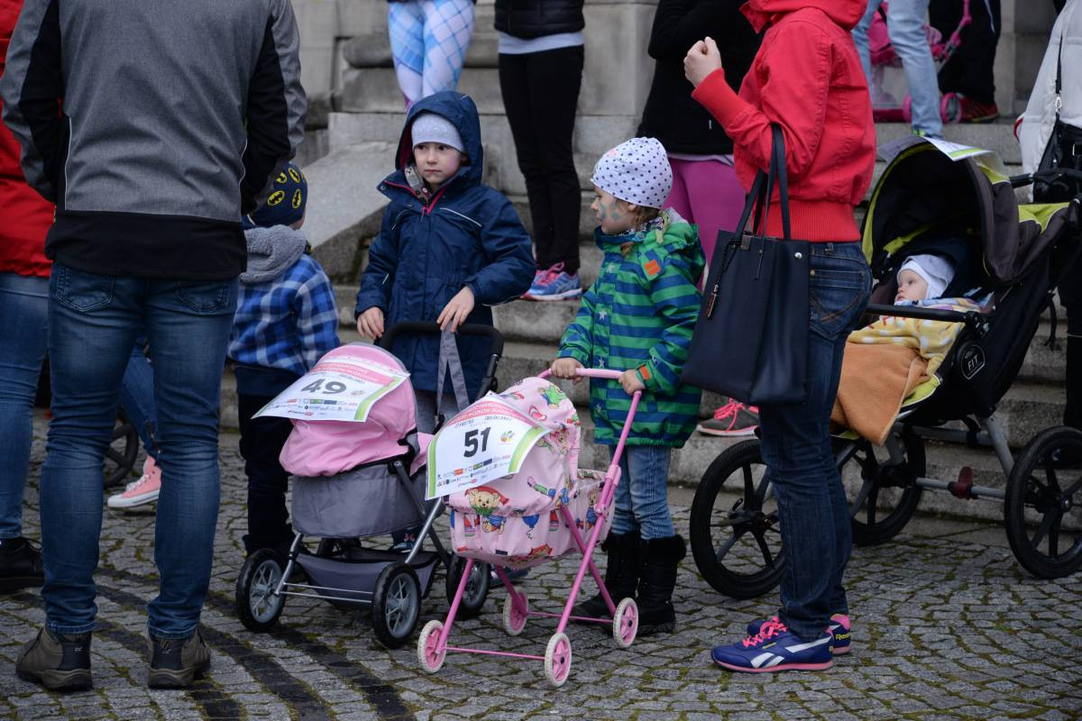 Z wózkami w systemie pucharowym
