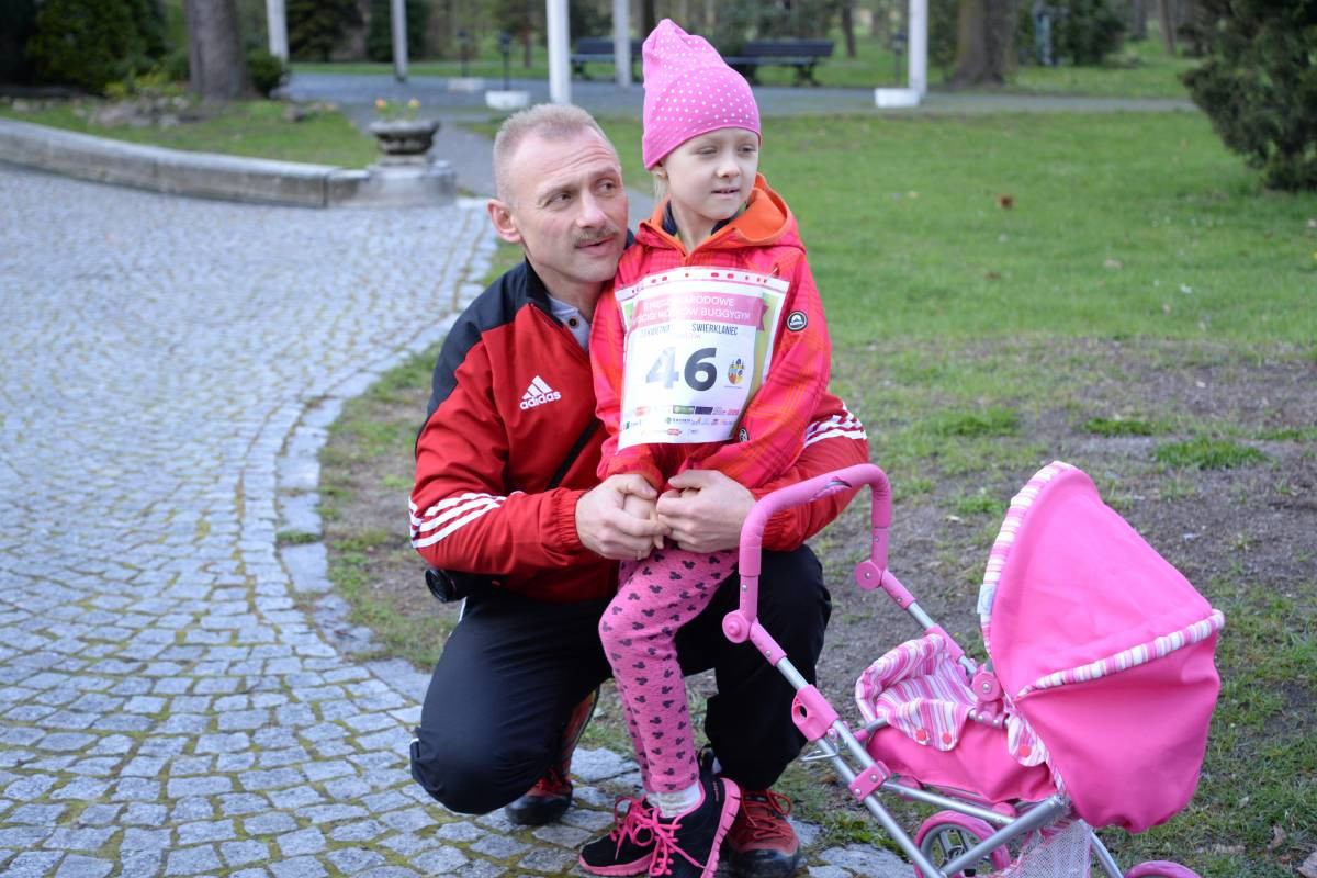 Z wózkami w systemie pucharowym