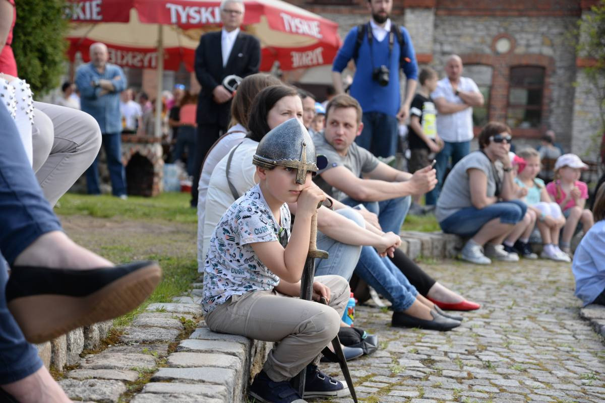 Potykali się i tańczyli [FILM]