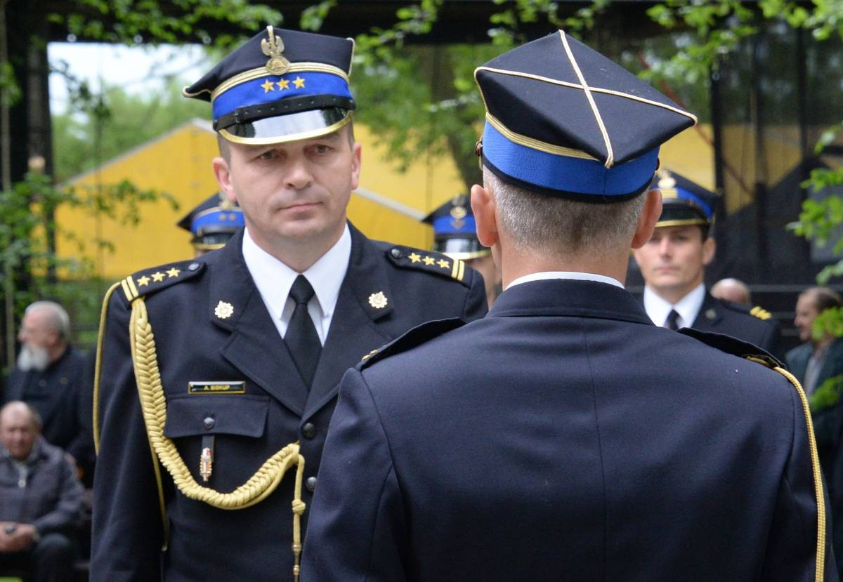 Nagrody dla strażaków (FILM)