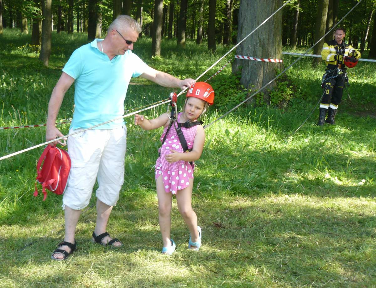 Samuraje w parku w Świerklańcu