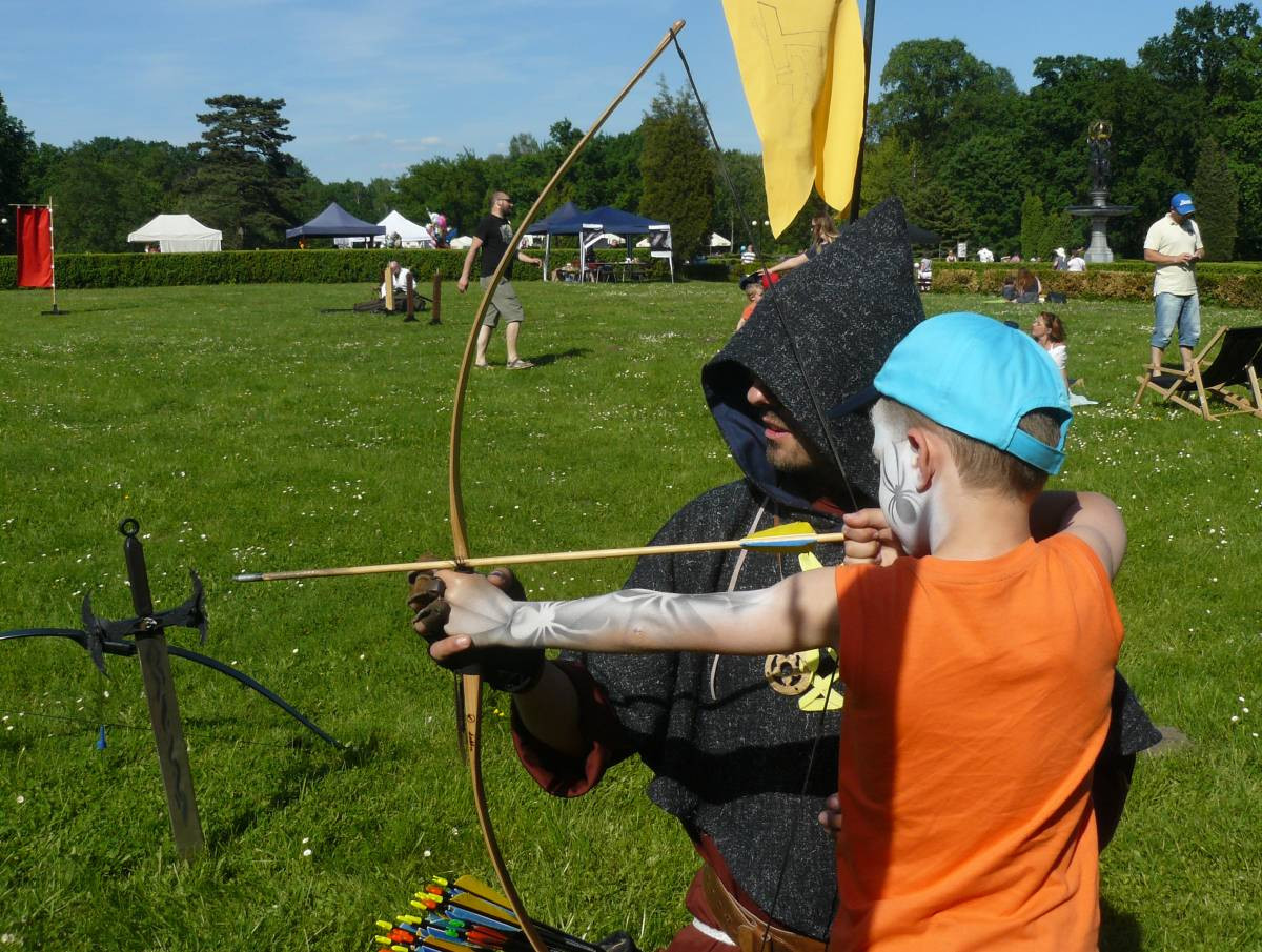 Samuraje w parku w Świerklańcu