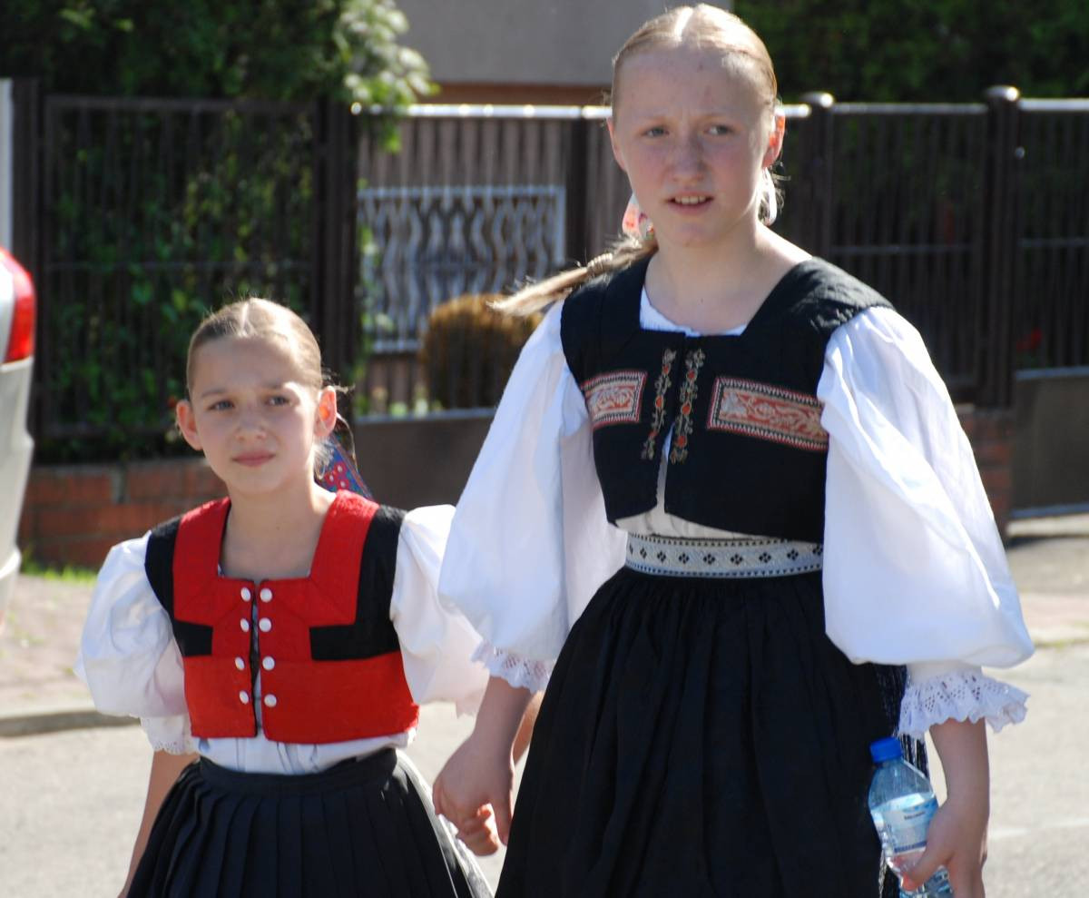 Mieszkańcy Radzionkowa przeszli ulicami miasta [FILM]