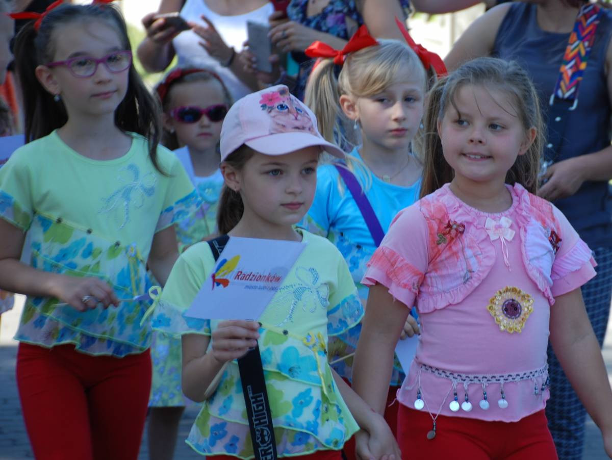 Mieszkańcy Radzionkowa przeszli ulicami miasta [FILM]