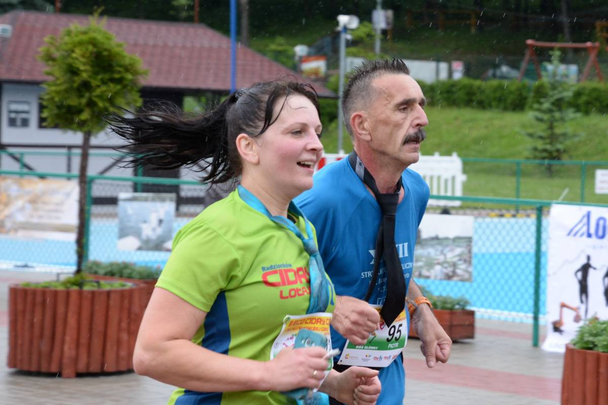 Bieg z krawatami (FILM)