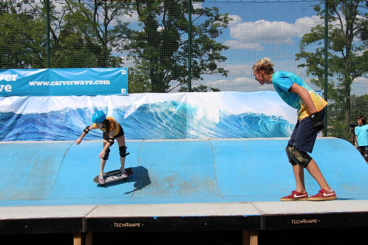 Surfing w Orzechu [FILM]