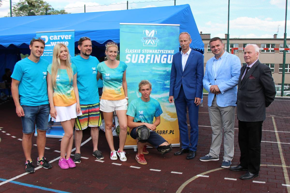 Surfing w Orzechu [FILM]