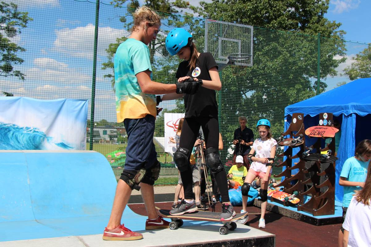 Surfing w Orzechu [FILM]