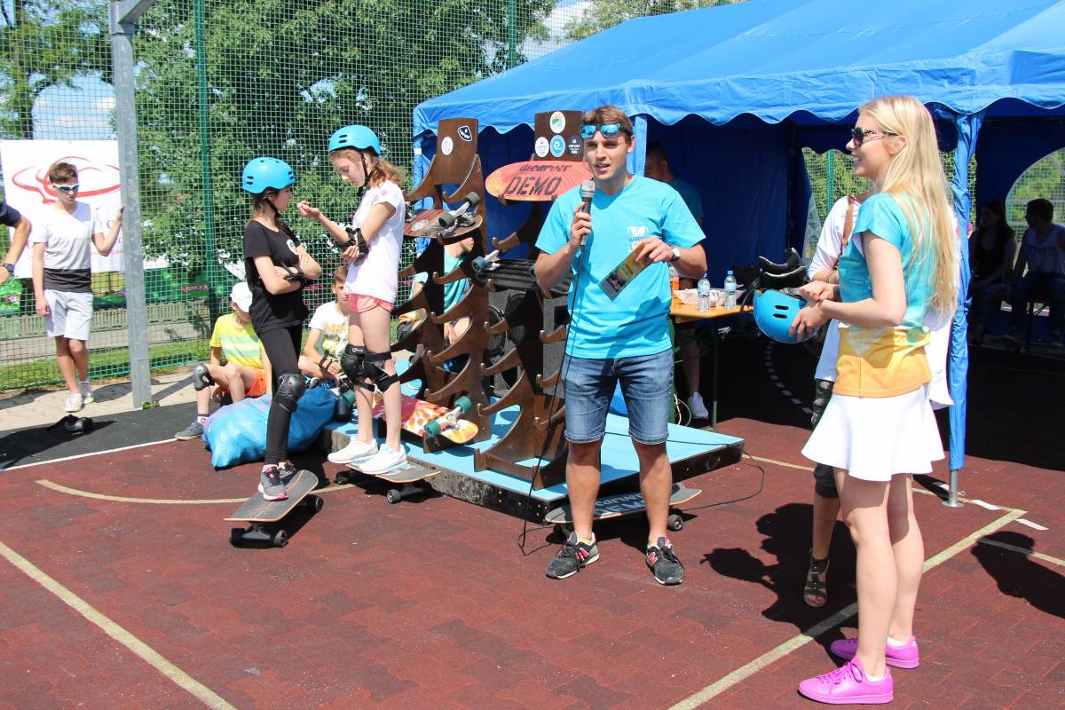 Surfing w Orzechu [FILM]