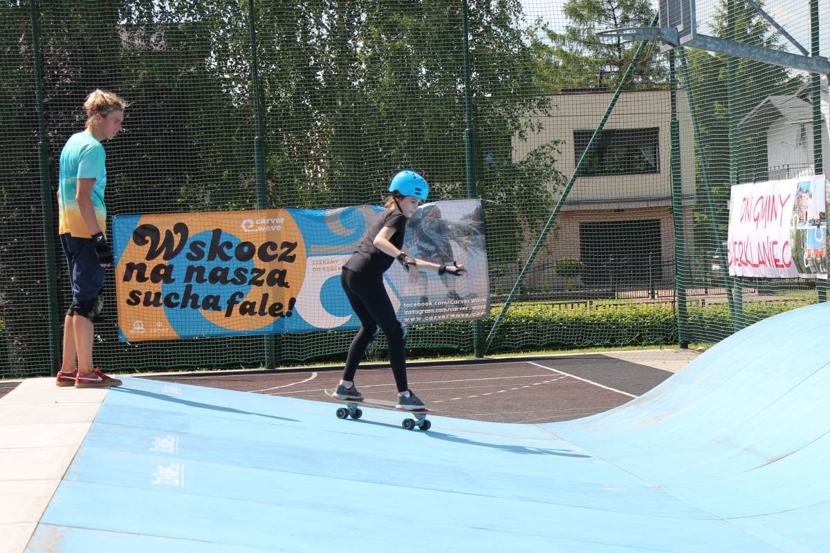 Surfing w Orzechu [FILM]