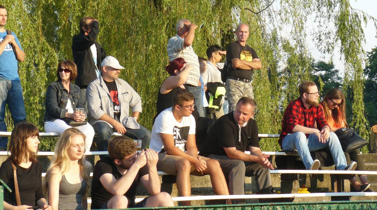 Rock królował w piątek. Kto wystąpi na scenie dziś i jutro? [FILM]