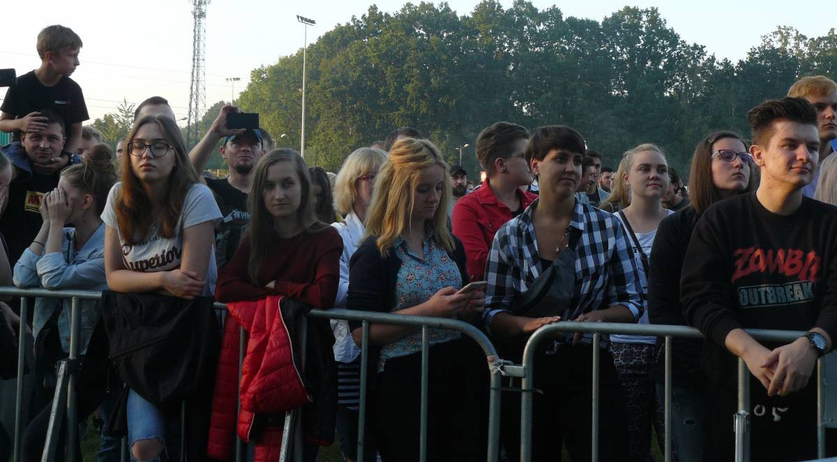 Rock królował w piątek. Kto wystąpi na scenie dziś i jutro? [FILM]