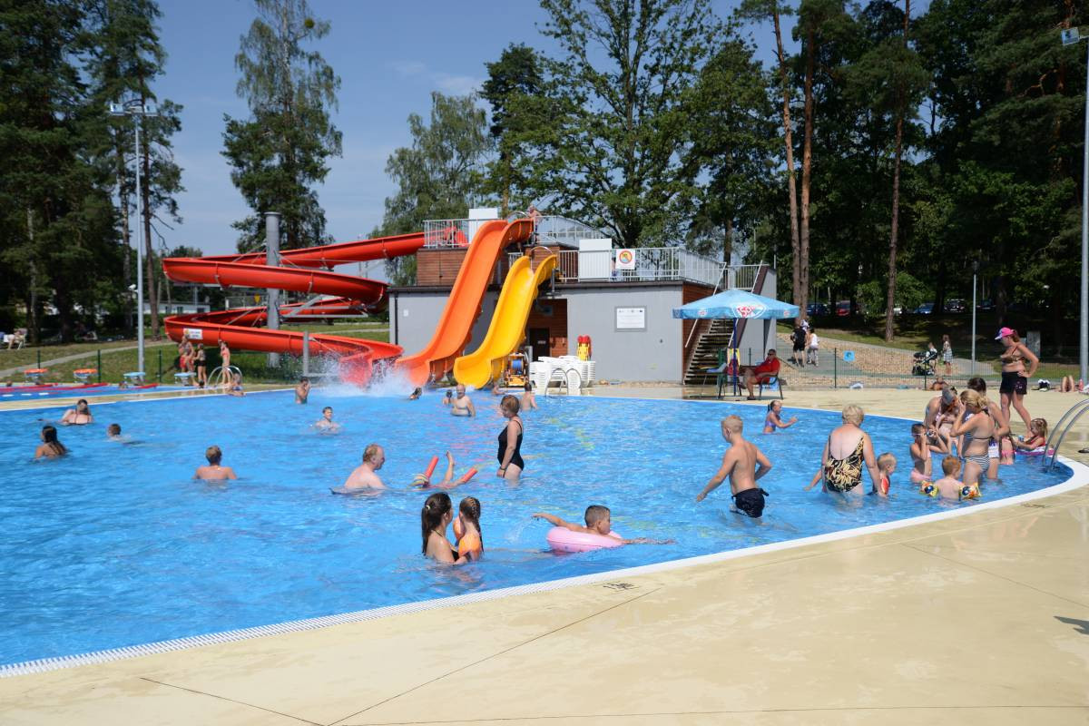 Nadchodzą upały. Zobacz gdzie i za ile można się kąpać