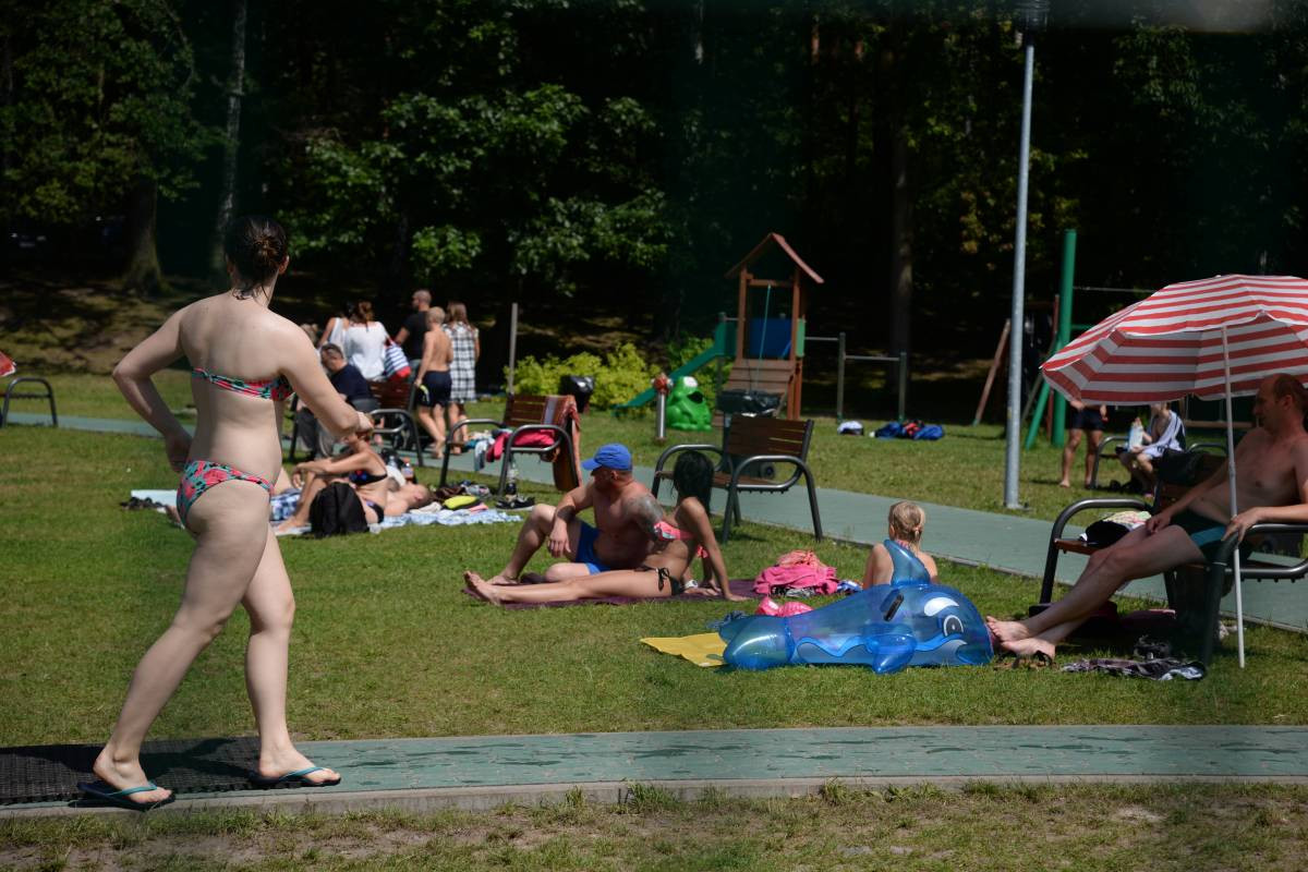 Nadchodzą upały. Zobacz gdzie i za ile można się kąpać