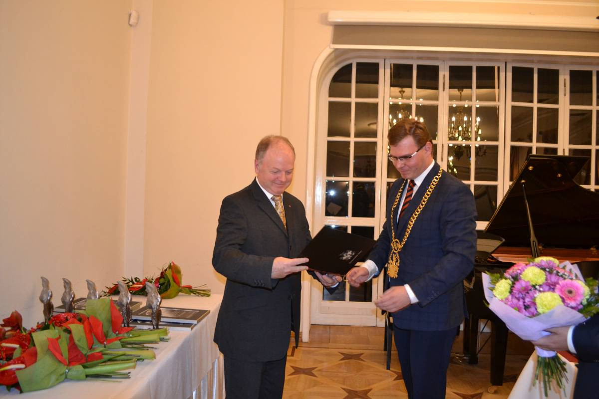 Honory dla honorowych obywateli. Nagrodzeni za UNESCO