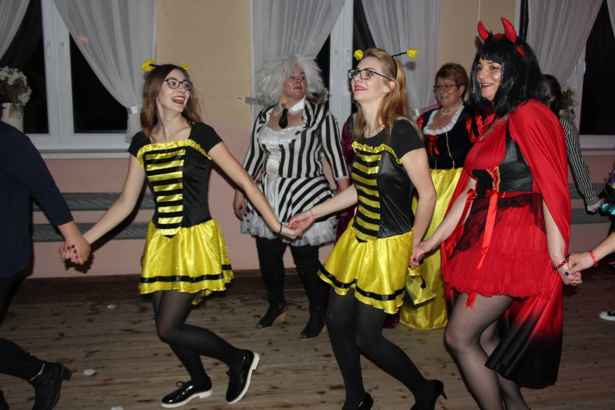 Babski comber z Johankami