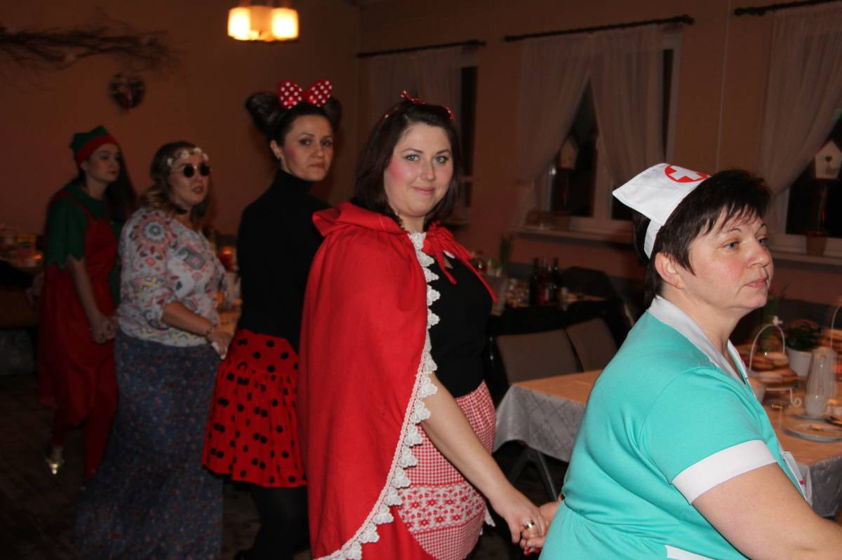 Babski comber z Johankami