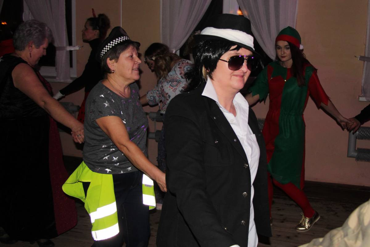 Babski comber z Johankami