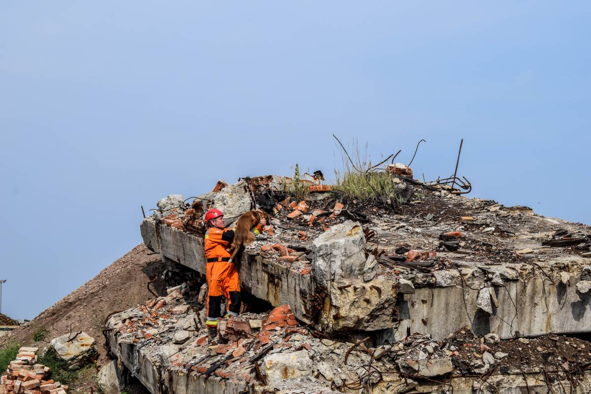 Zbierają na kombinezony