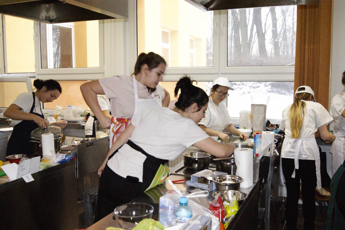 Piernik z marchwi i cytrynowy kawior