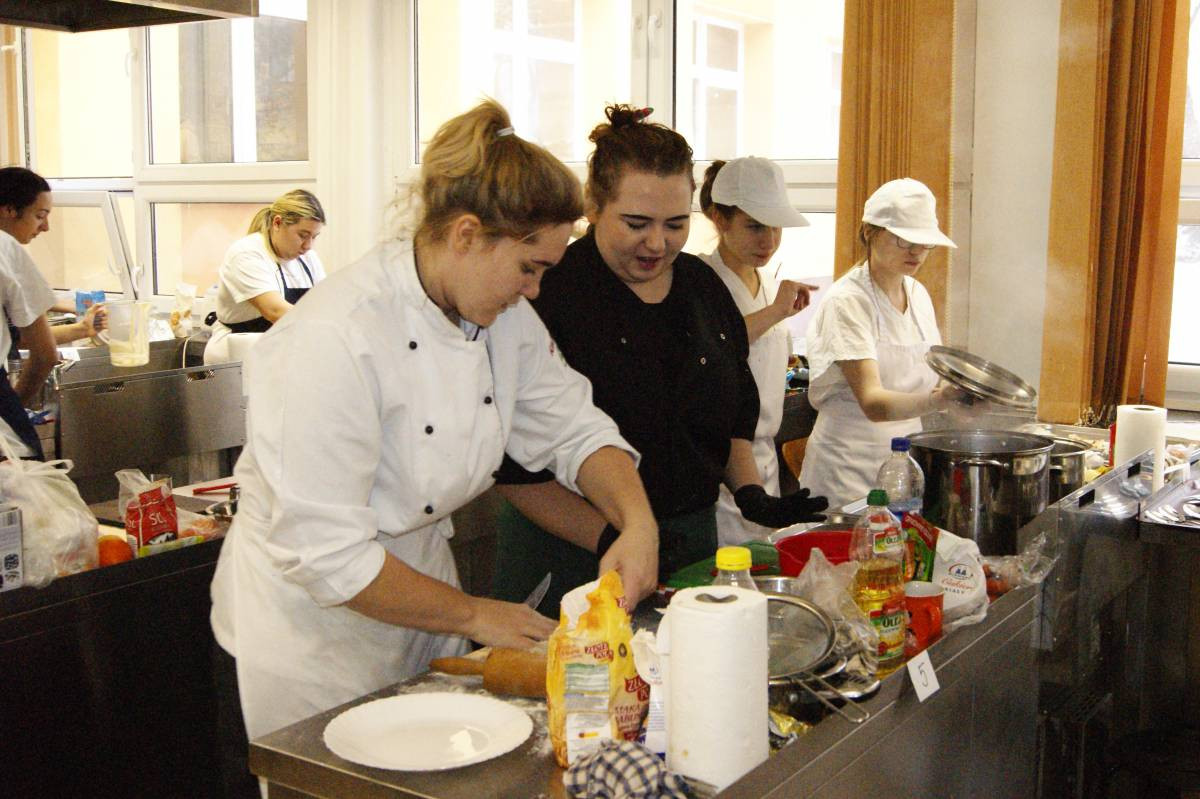 Piernik z marchwi i cytrynowy kawior