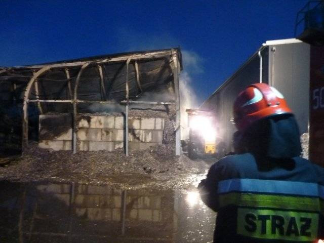 Pięć pożarów w firmach zajmujących się odpadami