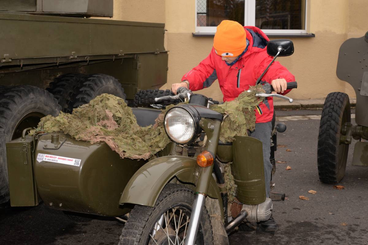 Piknik militarny w 5. Pułku Chemicznym