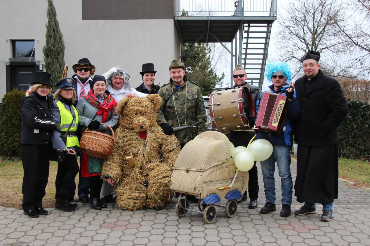 Bery w Połomi, Wojsce i Miedarach
