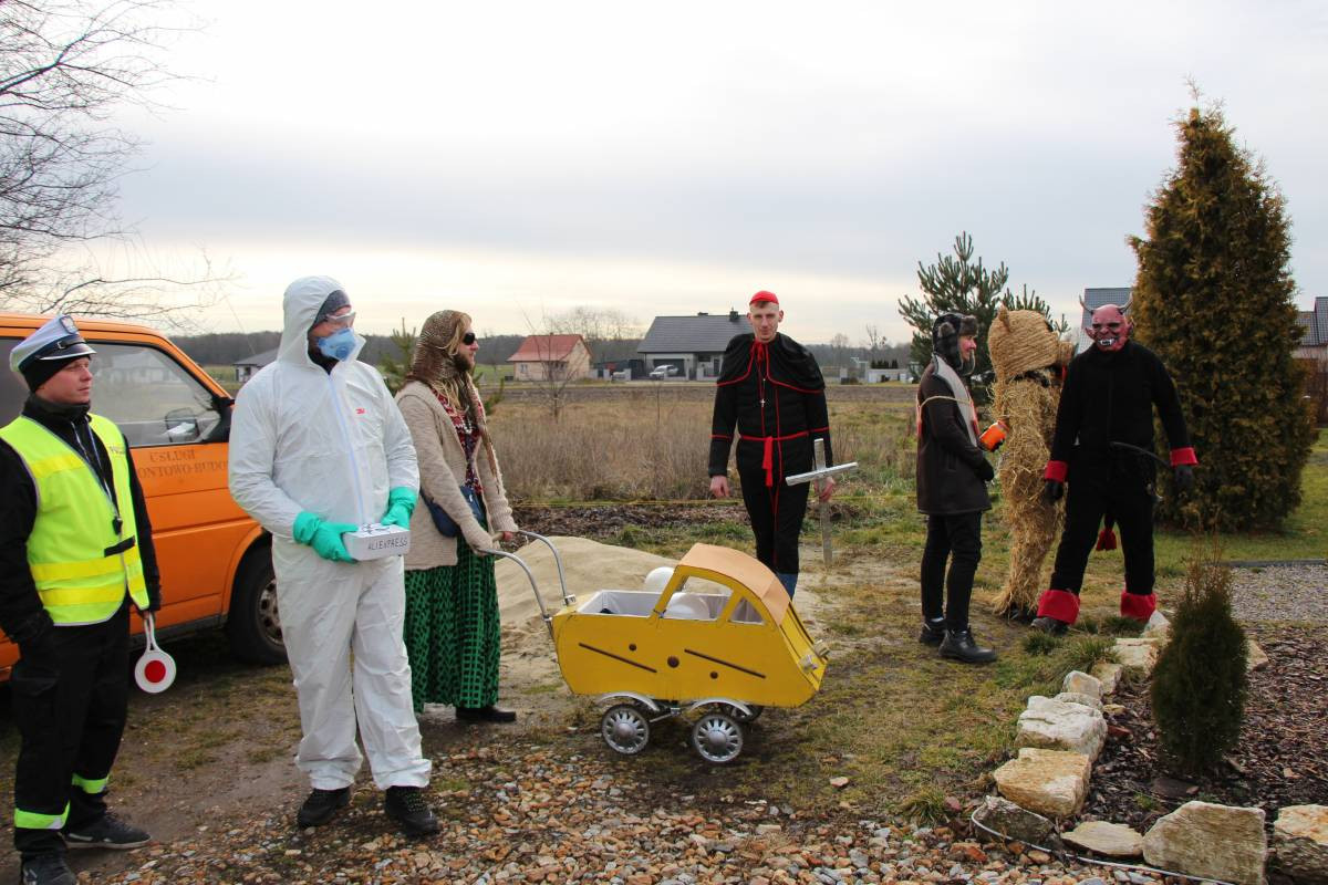 Bery w Połomi, Wojsce i Miedarach