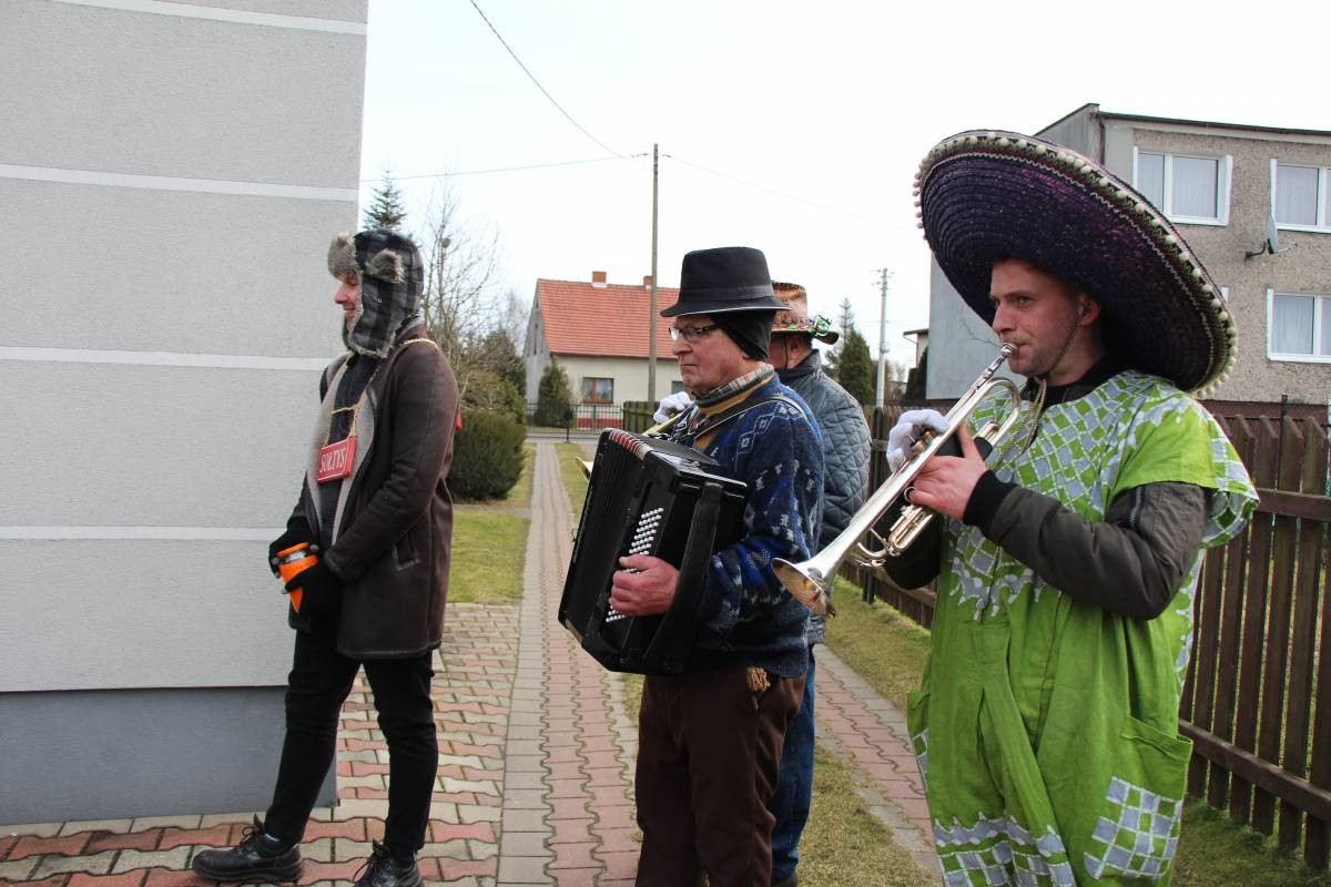 Bery w Połomi, Wojsce i Miedarach